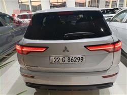 ميتسوبيشي اوتلاندر